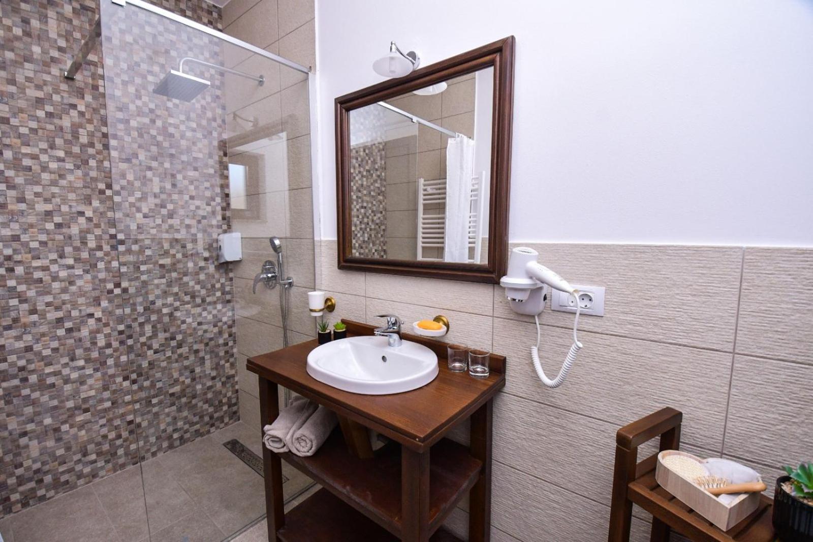 Hotel Yara Vişeu de Sus Exteriér fotografie